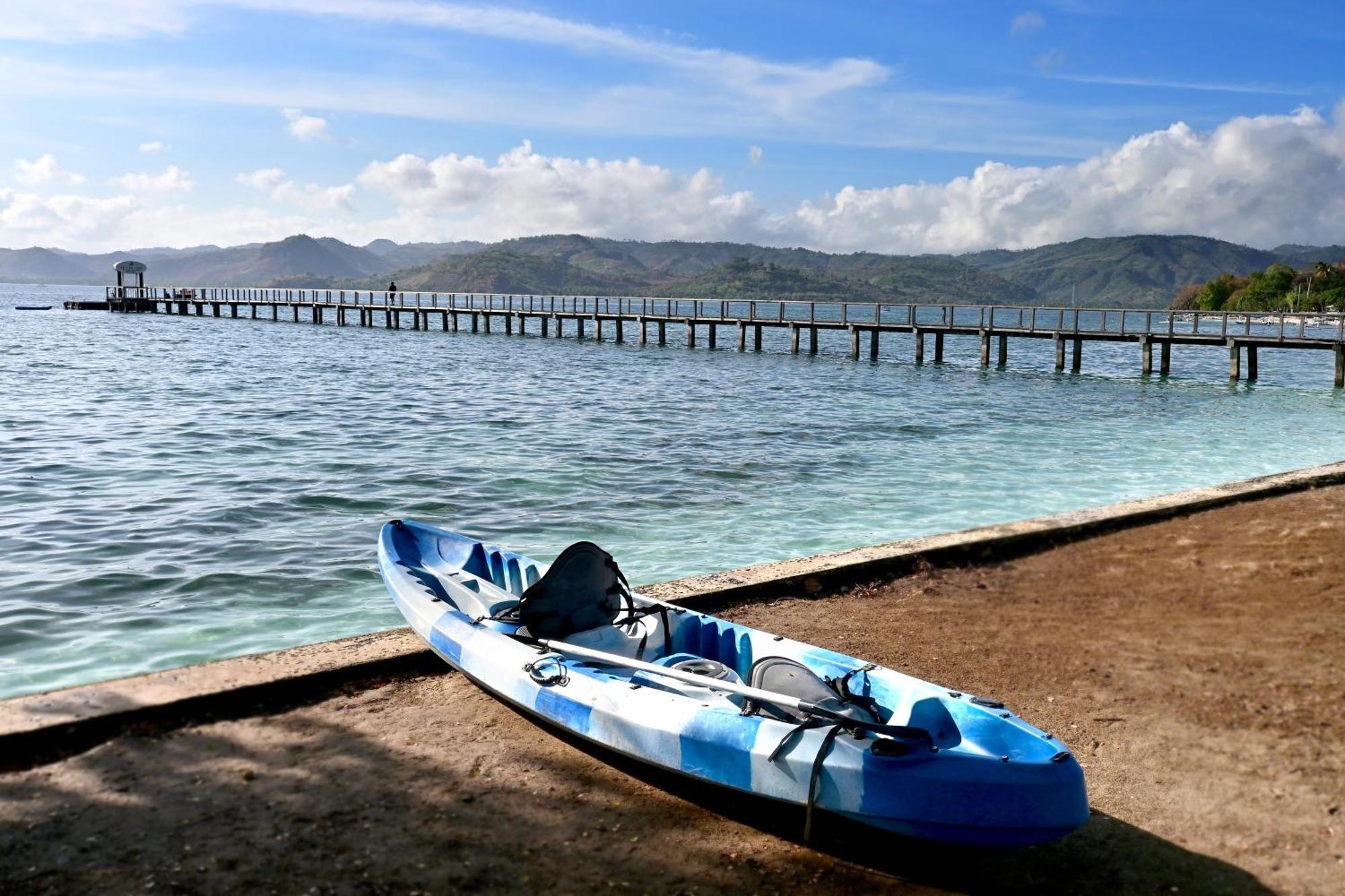 Kokomo Resort Gili Gede Exterior photo