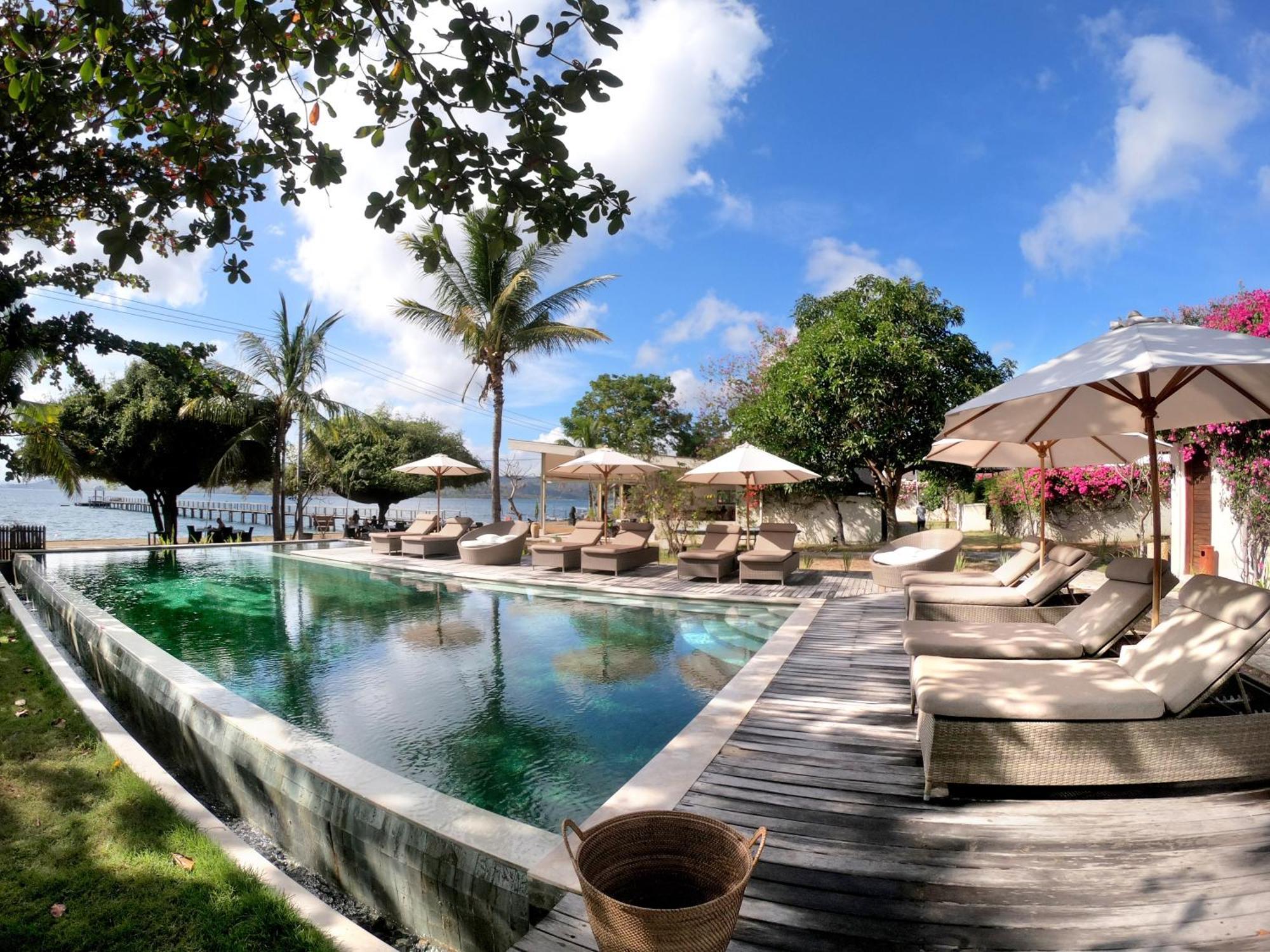 Kokomo Resort Gili Gede Exterior photo