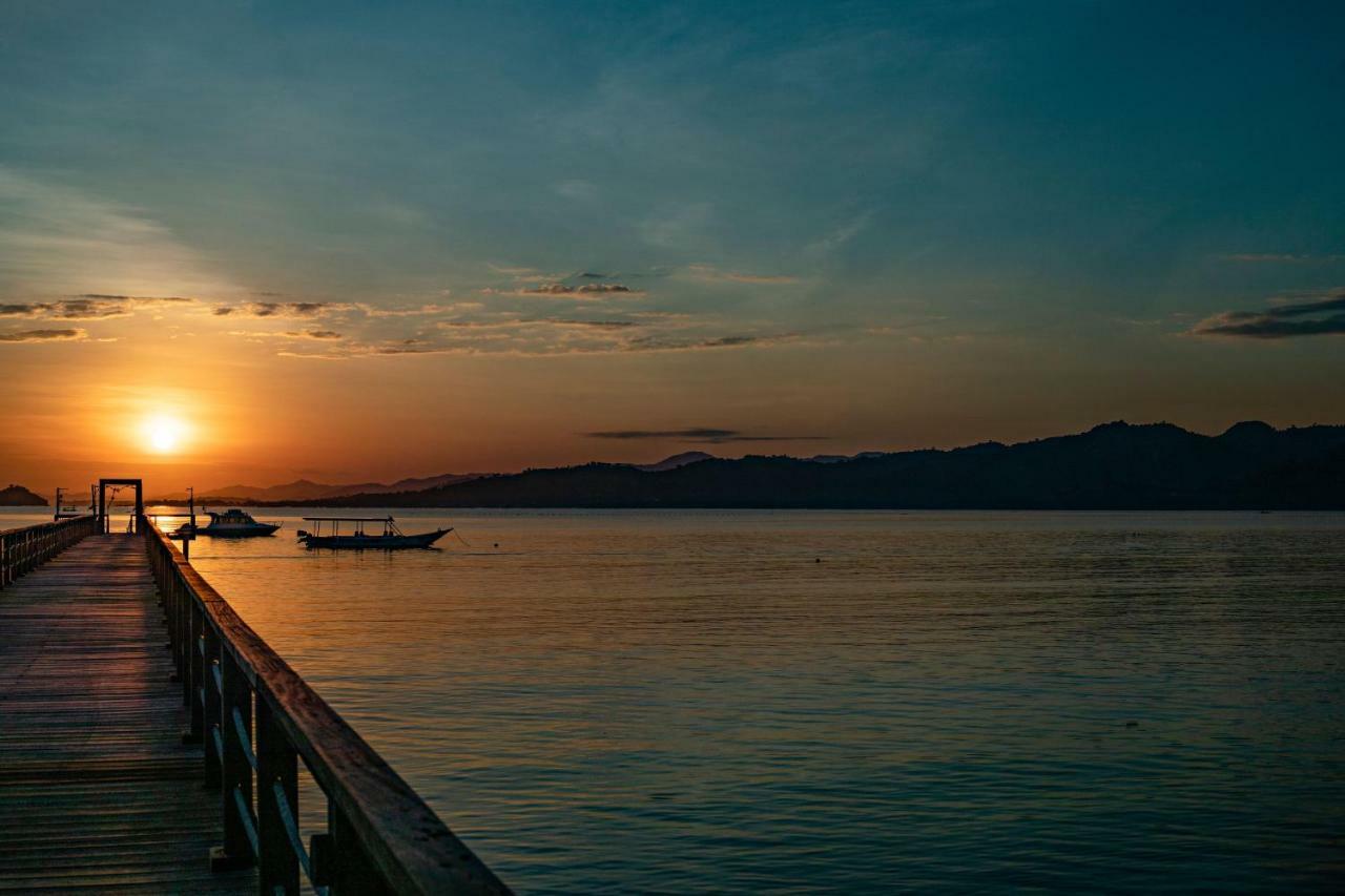 Kokomo Resort Gili Gede Exterior photo